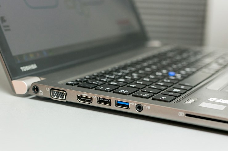 Toshiba Tecra Z50 (10).jpg